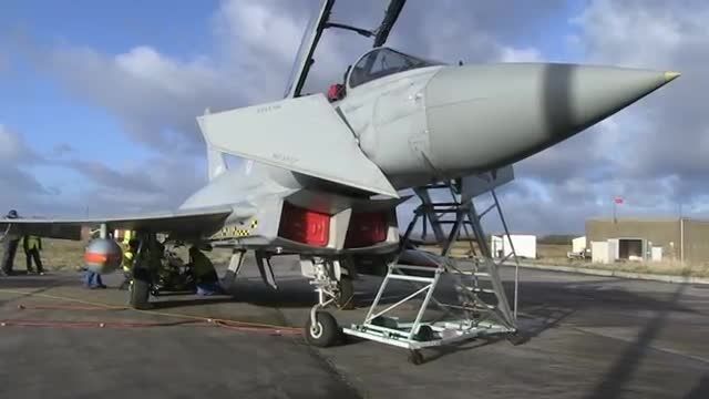 شلیک موشک Meteor از جنگنده تایفون  دسامبر 2012