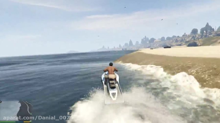 کمی تفریح کنار دریا در GTA V