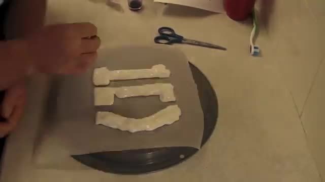 One Direction Autograph Cake - How to