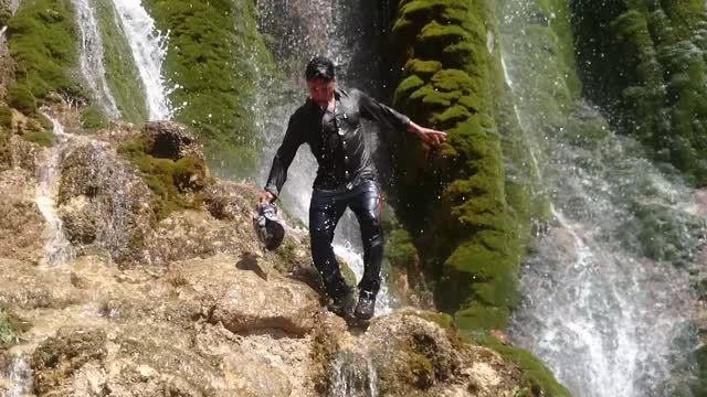 آبشار بسیار زیبای پونه زار