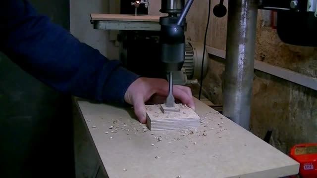 درست کردن سمباده گرد با چوب -دی دیل