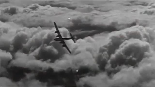 ویدئوی بسیار جالب از حمله اتمی امریکا به هیروشیما
