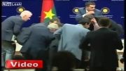 غش کردن وزیر برکینافاسو در کنفرانس مطبوعاتی در ترکیه