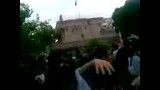 تجمع بچه حزب اللهی ها مقابل سفارت بحرین در تهران