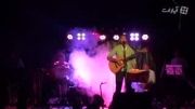 گراش امانی اجرای ترانه رفیق در کنسرت پارسینا 93