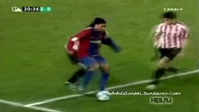 Ronaldinho Backheel Show ● FC Barcelona