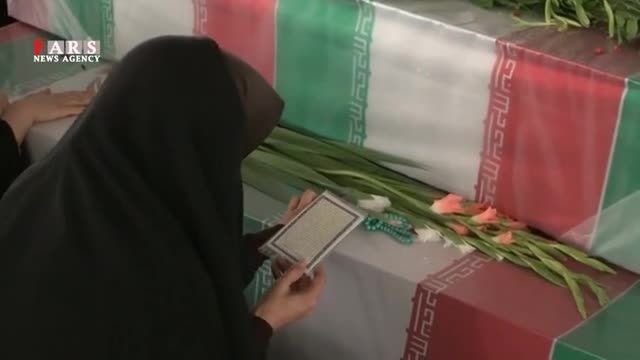وداع مردم تهران با 175 شهید غواص