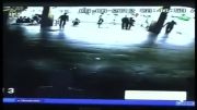 شکار لحظه قتل یک مرد هندی، توسط دوربین مدار بسته.