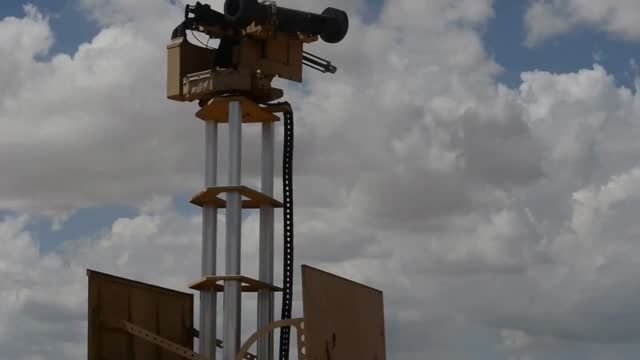ارتش امریکا برج های مجهز به مسلسل های خودکار
