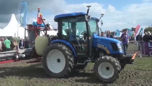 New Holland Boomer 3050 Probotiq zelfstandige trekker