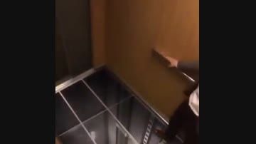 دربین مخفی ریختن کف آسانسور