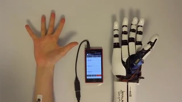ساخت دست مصنوعی هوشمند با پرینتر سه بعدی