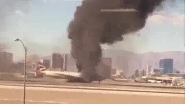 آتش گرفتن هواپیمای مسافری در آمریکا