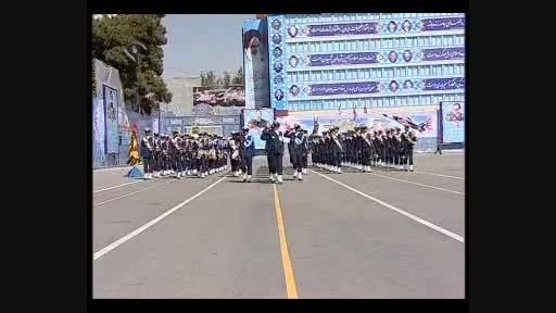 رژه دانشجویان ارتش در محضر فرمانده کل قوا1392