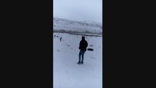 عاقبت لاستیک سواری در برف