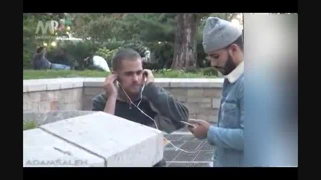 عکس العمل مرد غیر مسلمان در هنگام شنیدن قران