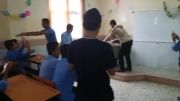 رقصیدن بچه در کلاس روز معلم ..کنگان