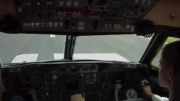 خلبان دختر پرواز هواپیمای جت Gulfstream برخاستن و فرود