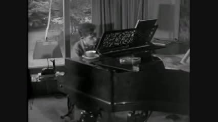 Glenn Gould Plays Bach