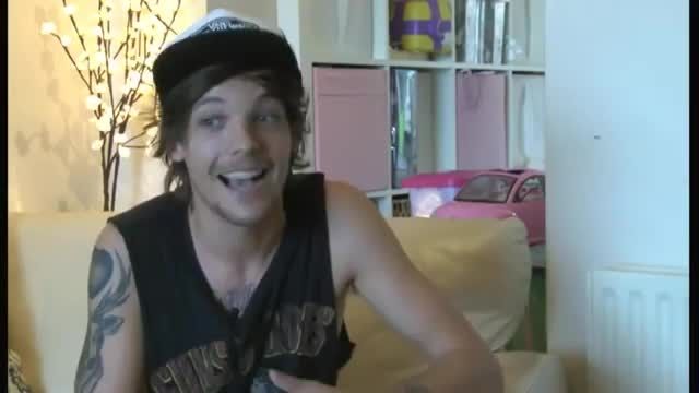 See One Direction star Louis Tomlinson