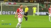 توقف بازی ایتالیا - کرواسی به دلیل پرتاپ مواد آتش زا