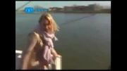 به آب افتادن مجری زن در برنامه زنده تلویزیونی !!!