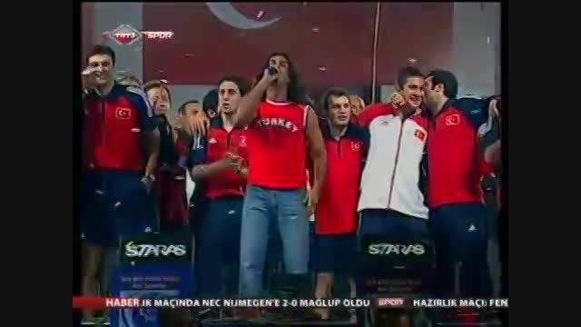 جشن جام جهانی 2002در ترکیه با اجرای مگااستار تارکان!