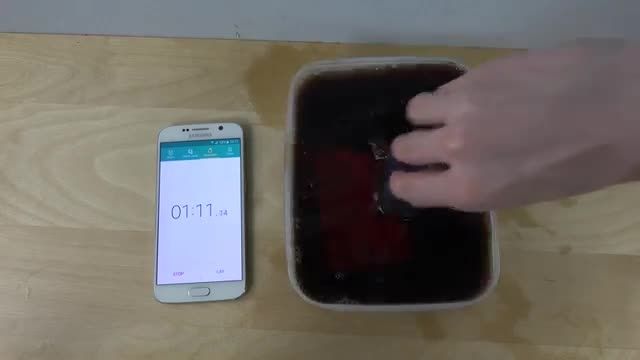 Samsung Galaxy S6 _Coca-Cola Test