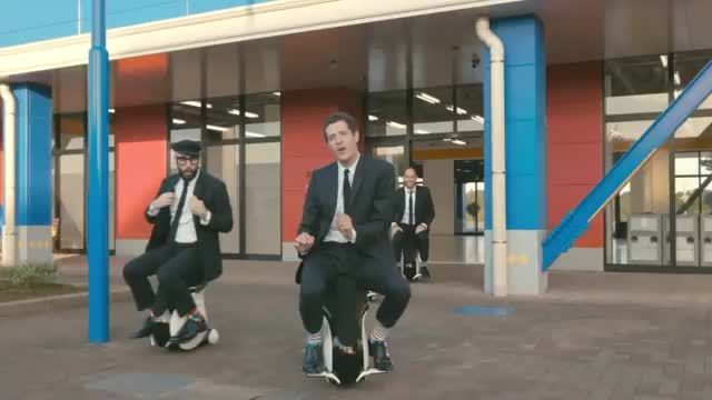 ویدیویی قشنگ از گروه OK GO