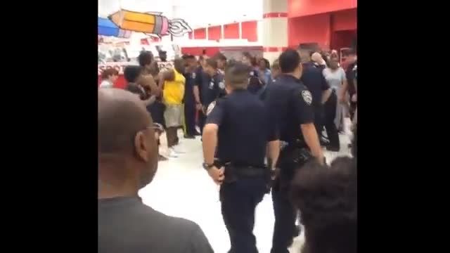 Video shows NYPD police punch black man during arrest