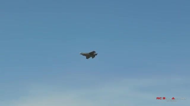 پرواز هواپیمای مدل جنگنده f-35