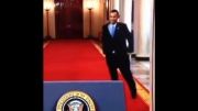 عکس العمل جنجالی و بی سابقه حسین باراک اوباما پس از گفتگو با