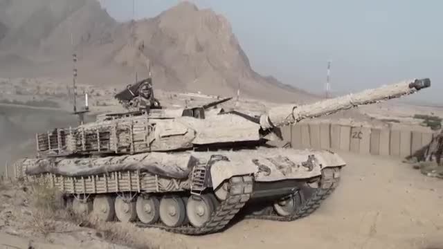تانک Leopard ۲A۶M کانادایی و PionierPanzer در افغانستان