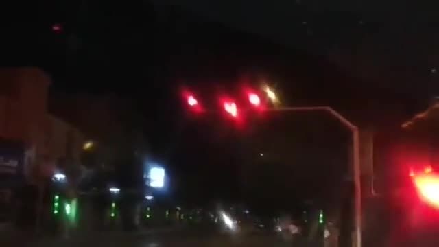 عجیب ترین چراغ قرمز دنیا در قزوین!
