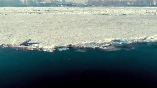 جریان یخ تو رودخونه! - روسیه