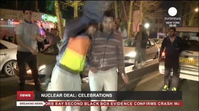 جشن توافق هسته ای لوزان در خیابان ولیعصر تهران