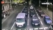 تصادف اتوبوس با خودروهاا!!!!