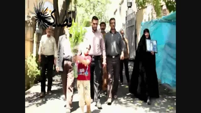 غواص شهید در آغوش خانواده
