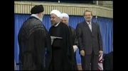 لحظه دریافت حکم ریاست جمهوری دکتر حسن روحانی