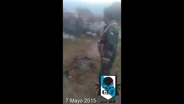 سربازهای سوری در محل شهادت حمزه علیان