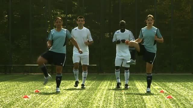 ویدیو آموزش گرم کردن  بدن در فوتبال- اصولی- بخش سه