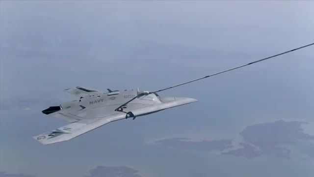 سوختگیری هوایی خودکار پهپاد X-47B