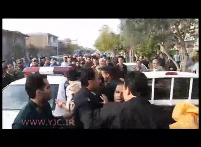 لحظه دستگیری سارق مسلح طلا فروشی در گلستان