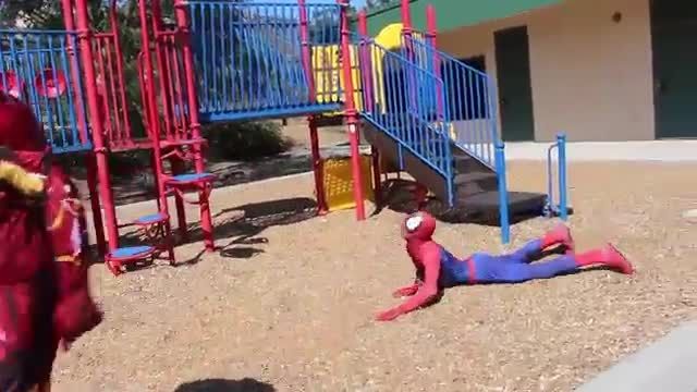 Spiderman vs Iron Man And Captain America