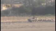 منهدم شدن تانک ارتش سوریه توسط موشک ضد تانک