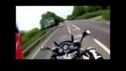 برخورد مرگبار موتورسیکلت سوار!!