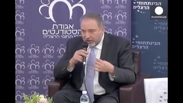 لیبرمن: سر عربی که به اسرائیل وفادار نیست را باید برید