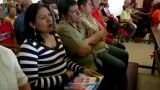 هواخواهان چاوز برای سلامتی او دعا می خوانند