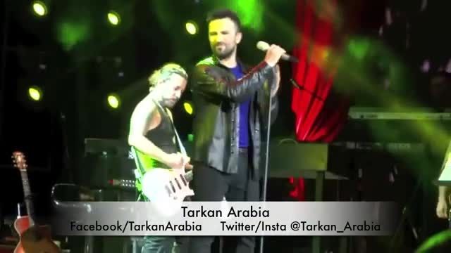 اجرای ترانه islak islak از مگااستار تارکان tarkan