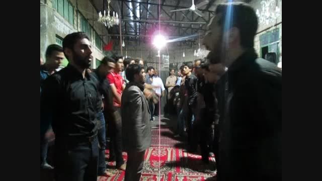 مداحی هیئت علی اصغر آران وبیدگل محله چهار سوق شماره 3